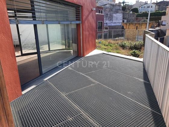 Foto 2 de Casa en venda a calle De Campuig de 3 habitacions amb terrassa i piscina