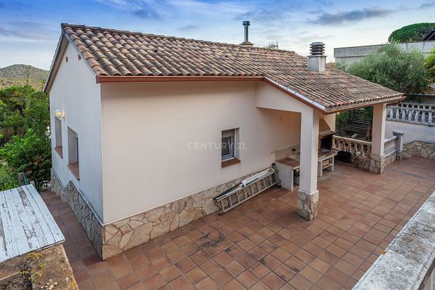 Foto 2 de Casa en venda a Mas Mora - Sant Daniel de 3 habitacions amb piscina i garatge