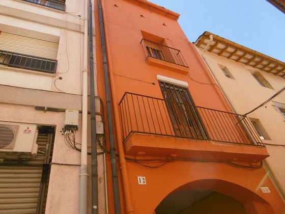 Foto 2 de Casa adosada en venta en calle Del Castell de 3 habitaciones con terraza y balcón