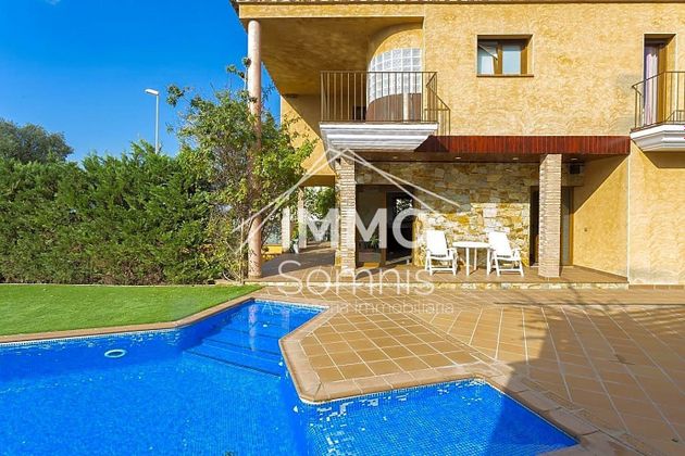 Foto 1 de Xalet en venda a Palau-Saverdera de 5 habitacions amb terrassa i piscina