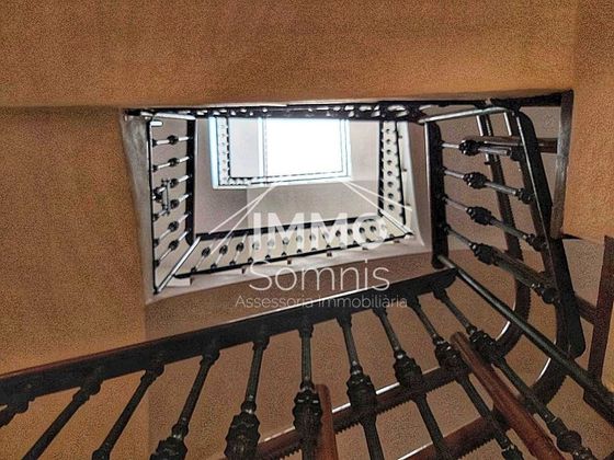 Foto 2 de Casa en venda a Garriguella de 14 habitacions amb terrassa i balcó