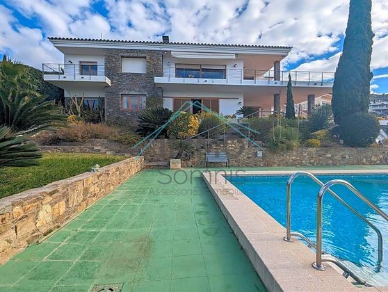 Foto 1 de Venta de chalet en Els Grecs - Mas Oliva de 6 habitaciones con terraza y piscina
