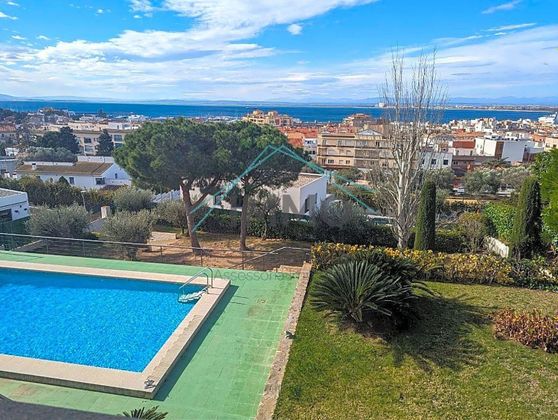 Foto 2 de Xalet en venda a Els Grecs - Mas Oliva de 6 habitacions amb terrassa i piscina