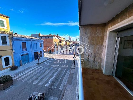 Foto 2 de Pis en venda a Bisbal d´Empordà, La de 3 habitacions amb terrassa i balcó