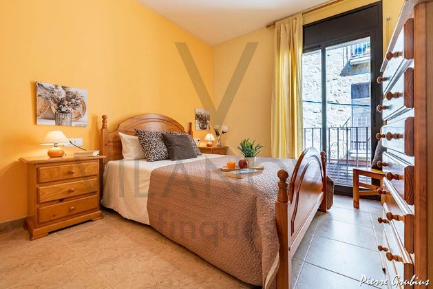 Foto 2 de Piso en venta en calle El Portell de 2 habitaciones con piscina y balcón
