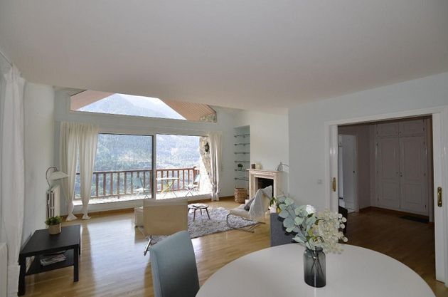 Foto 1 de Àtic en venda a Escaldes, les de 3 habitacions amb terrassa i calefacció