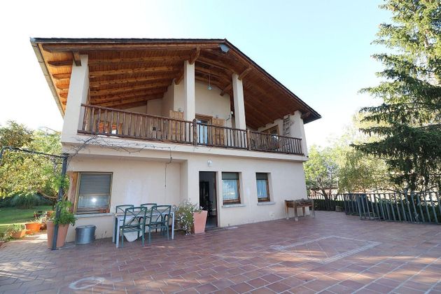 Foto 1 de Xalet en venda a Montferrer i Castellbó de 5 habitacions amb terrassa i jardí
