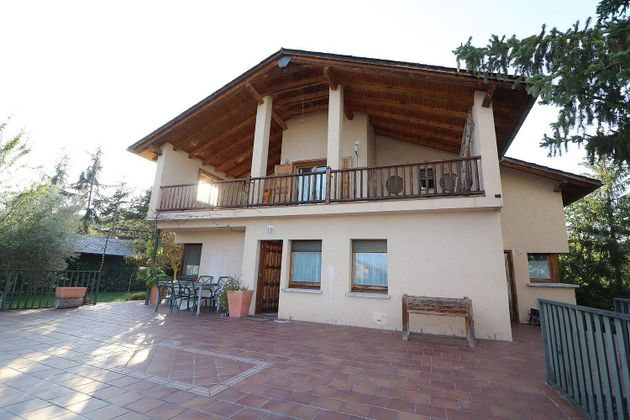 Foto 2 de Xalet en venda a Montferrer i Castellbó de 5 habitacions amb terrassa i jardí