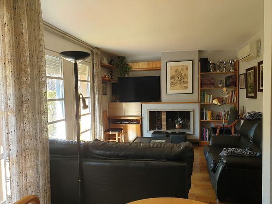 Foto 2 de Casa en venta en Olot de 4 habitaciones con terraza y garaje