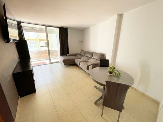 Foto 2 de Piso en venta en Ca n'Aurell de 3 habitaciones con balcón y aire acondicionado