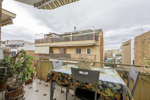 Foto 2 de Pis en venda a Centre - Colomeres - Rambles de 4 habitacions amb terrassa i balcó