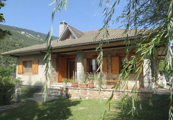 Foto 1 de Casa en venda a Coma i la Pedra, la de 4 habitacions amb terrassa i garatge