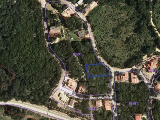 Foto 1 de Venta de terreno en urbanización Raco del Pirineu de 792 m²