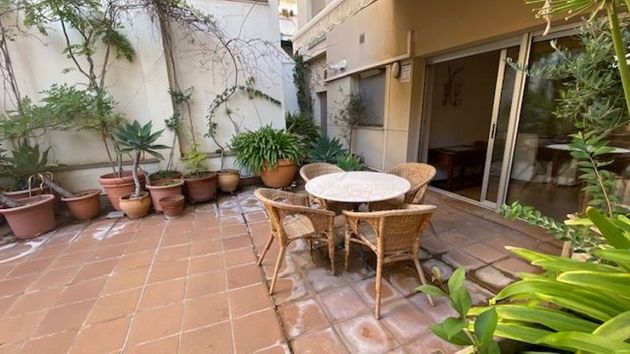 Foto 2 de Pis en lloguer a El Baix Guinardó de 3 habitacions amb terrassa i jardí