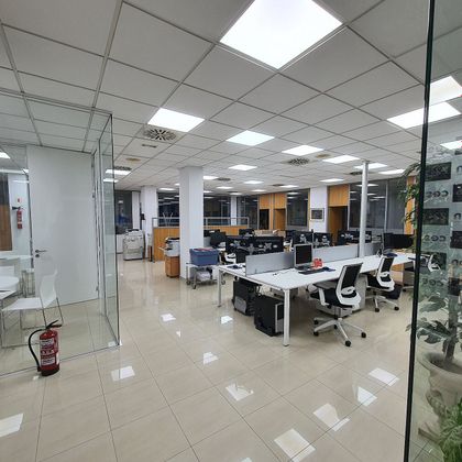 Foto 1 de Alquiler de oficina en calle De Luz Casanova de 11 m²