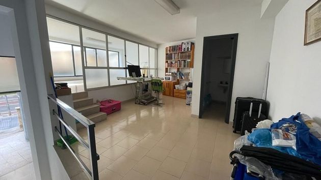 Foto 2 de Oficina en venta en calle Abat Llort de 44 m²