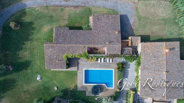 Foto 2 de Casa rural en venda a Rupià de 10 habitacions amb terrassa i piscina