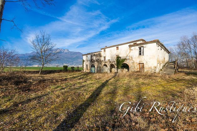 Foto 2 de Venta de casa rural en Vall d´en Bas, la de 12 habitaciones con terraza y piscina