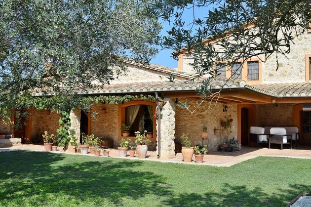 Foto 2 de Casa rural en venda a Torroella de Montgrí pueblo de 5 habitacions amb terrassa i piscina