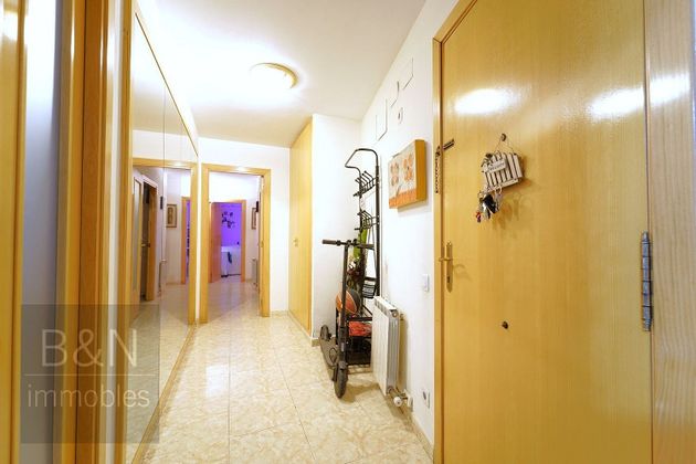 Foto 2 de Venta de piso en Can Boada de 4 habitaciones con garaje y balcón