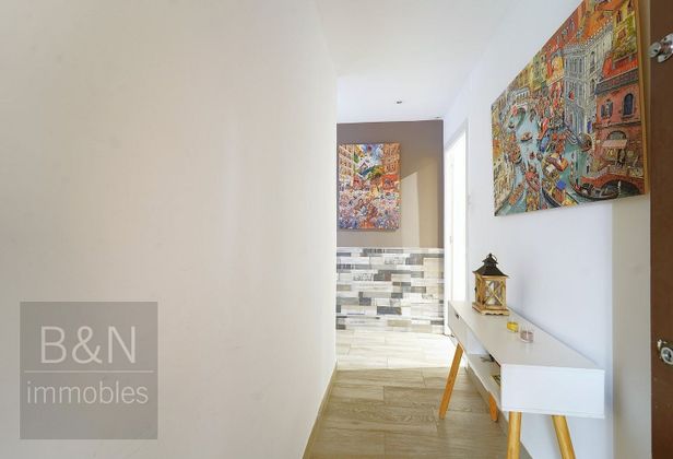 Foto 2 de Àtic en venda a Poble Nou - Zona Esportiva de 3 habitacions amb terrassa i aire acondicionat