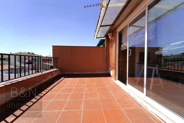Foto 1 de Casa en venta en Poble Nou - Zona Esportiva de 5 habitaciones con terraza y garaje