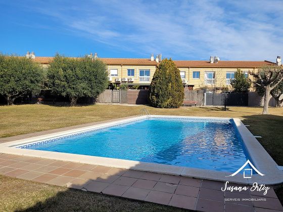Foto 1 de Casa en venda a Masquefa de 3 habitacions amb piscina i jardí