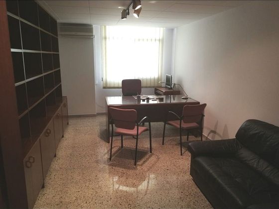 Foto 1 de Oficina en alquiler en Centre Històric - Rambla Ferran - Estació con aire acondicionado