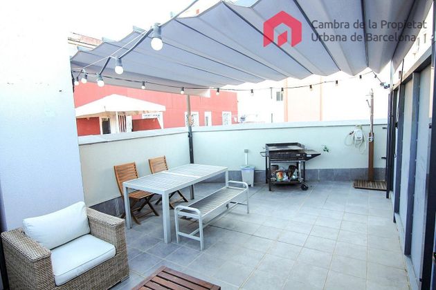 Foto 2 de Ático en venta en Sants-Badal de 2 habitaciones con terraza y piscina