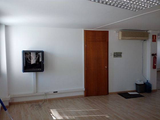 Foto 2 de Oficina en lloguer a Centre - Joan Prim amb aire acondicionat i ascensor
