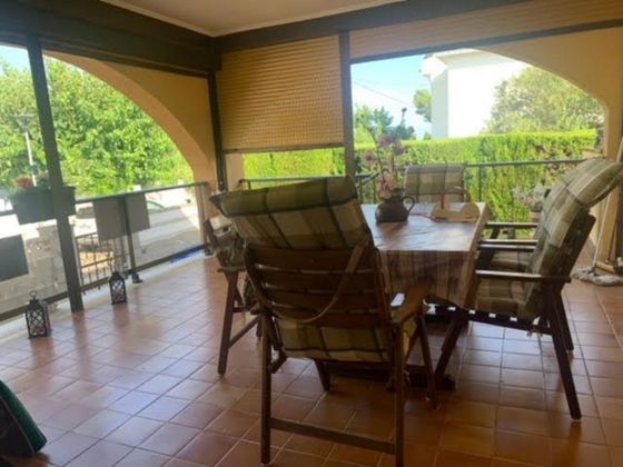 Foto 2 de Chalet en venta en Clarà de 3 habitaciones con terraza y piscina