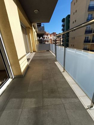Foto 1 de Piso en venta en Els Pins de 4 habitaciones con terraza y balcón