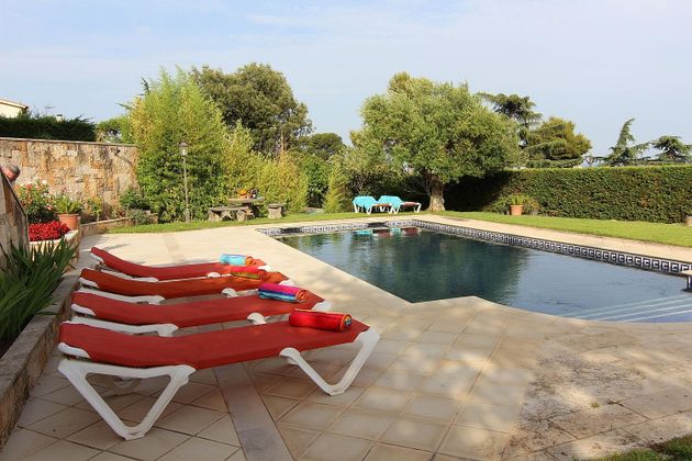Foto 2 de Casa rural en venda a Can Semi - Mas Nou - Mas Ros de 3 habitacions amb terrassa i piscina