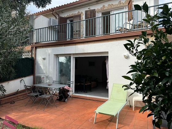 Foto 1 de Casa en venta en Els Pins - Politur de 3 habitaciones con terraza y jardín