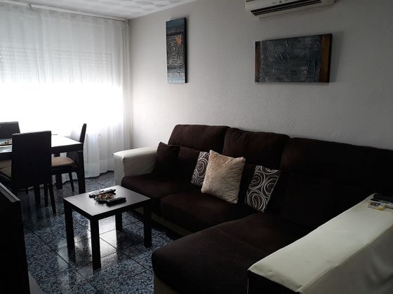 Foto 2 de Pis en venda a calle Leonor de 3 habitacions amb aire acondicionat i calefacció