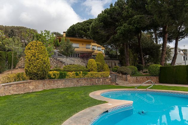 Foto 1 de Venta de chalet en Vilanova del Vallès de 4 habitaciones con terraza y piscina