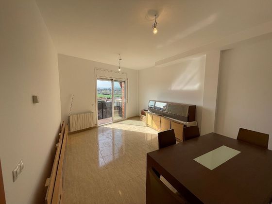 Foto 2 de Àtic en venda a Roca del Vallès, la de 2 habitacions amb terrassa i balcó