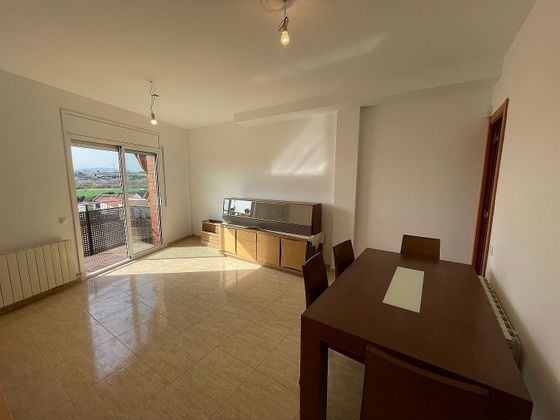 Foto 2 de Àtic en venda a Roca del Vallès, la de 2 habitacions amb terrassa i balcó
