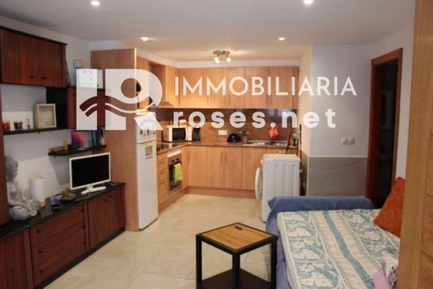 Foto 2 de Casa en venda a Castelló d'Empúries poble de 4 habitacions amb terrassa i calefacció