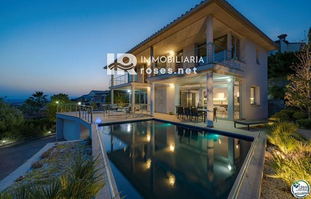 Foto 1 de Casa en venda a Palau-Saverdera de 3 habitacions amb terrassa i piscina