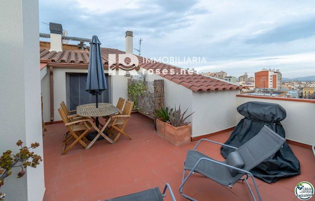 Foto 2 de Ático en venta en Parc Bosc - Castell de 3 habitaciones con terraza y balcón