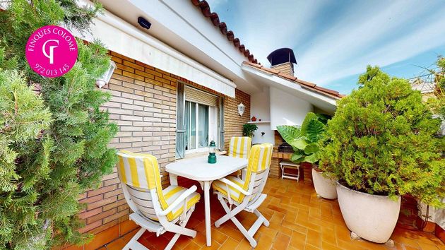 Foto 1 de Àtic en venda a Eixample Nord – La Devesa de 4 habitacions amb terrassa i garatge