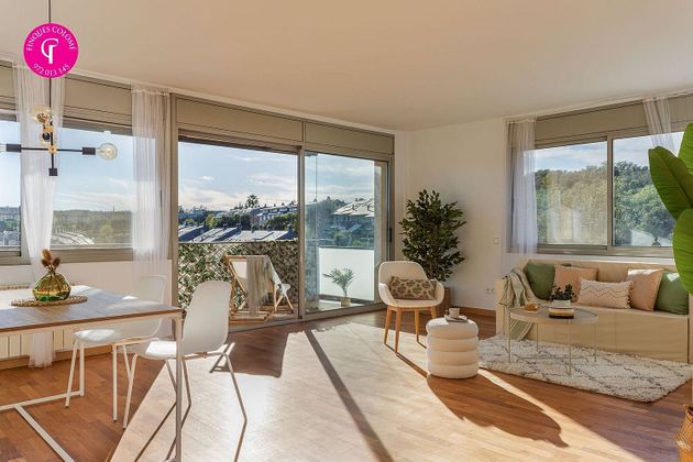 Foto 1 de Àtic en venda a Montilivi - Palau de 4 habitacions amb terrassa i ascensor