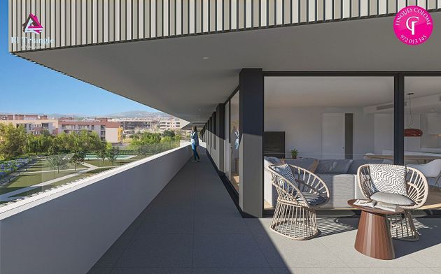 Foto 2 de Venta de piso en Vilablareix de 4 habitaciones con terraza y piscina