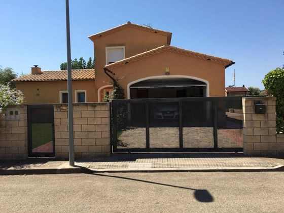 Foto 1 de Casa en venda a Vall-Llobrega de 4 habitacions amb piscina i garatge