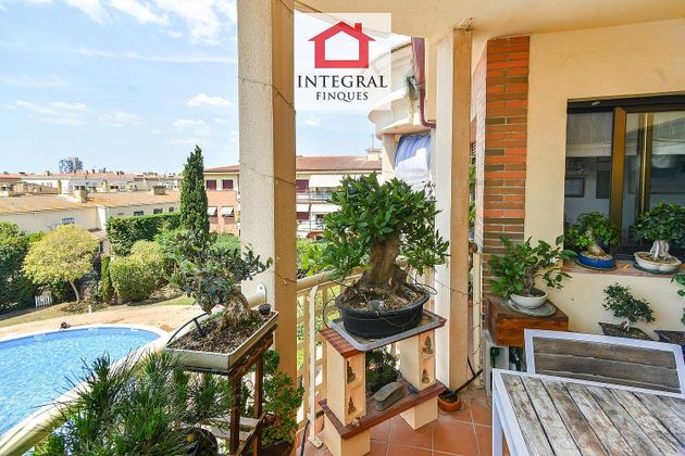 Foto 2 de Àtic en venda a Avinguda Catalunya de 4 habitacions amb terrassa i piscina