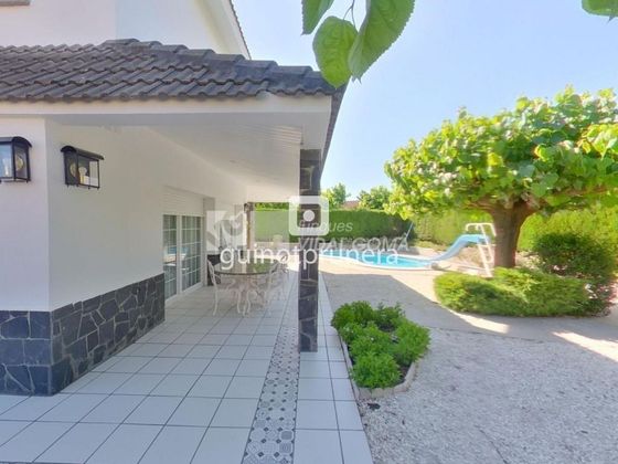 Foto 2 de Chalet en venta en Castellarnau - Can Llong de 4 habitaciones con terraza y piscina