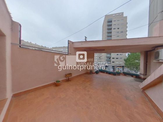 Foto 2 de Casa en venda a Vallparadís de 3 habitacions amb terrassa i balcó