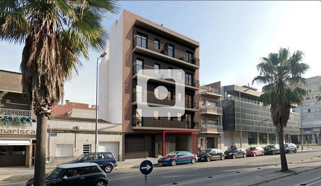 Foto 2 de Local en alquiler en avenida De L'abat Marcet con terraza y ascensor