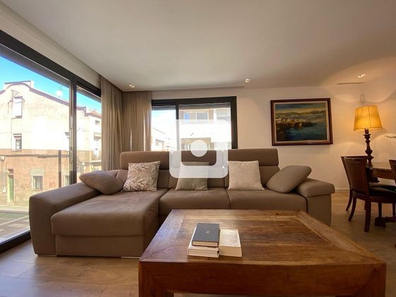 Foto 2 de Pis en venda a Ca n'Aurell de 4 habitacions amb balcó i aire acondicionat